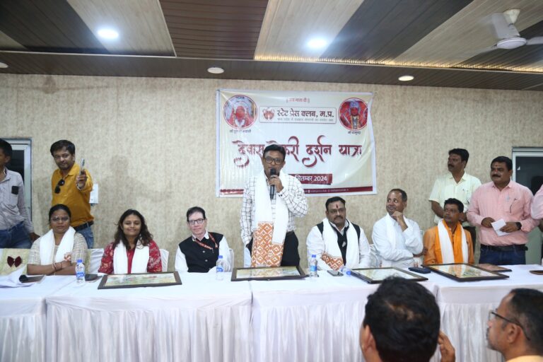 स्टेट प्रेस क्लब, म.प्र. के संवाद कार्यक्रम में देवास के आला अधिकारियों ने किया आश्वस्त* *नवरात्रि पर्व पर भक्तों की सुविधा के लिए हरसंभव प्रयास जारी