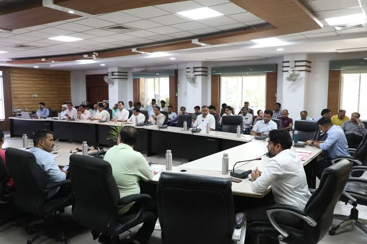 इंदौर जिले में समर्थन मूल्य पर गेहूँ खरीदी का कार्य 01 मार्च से होगा प्रारंभ।