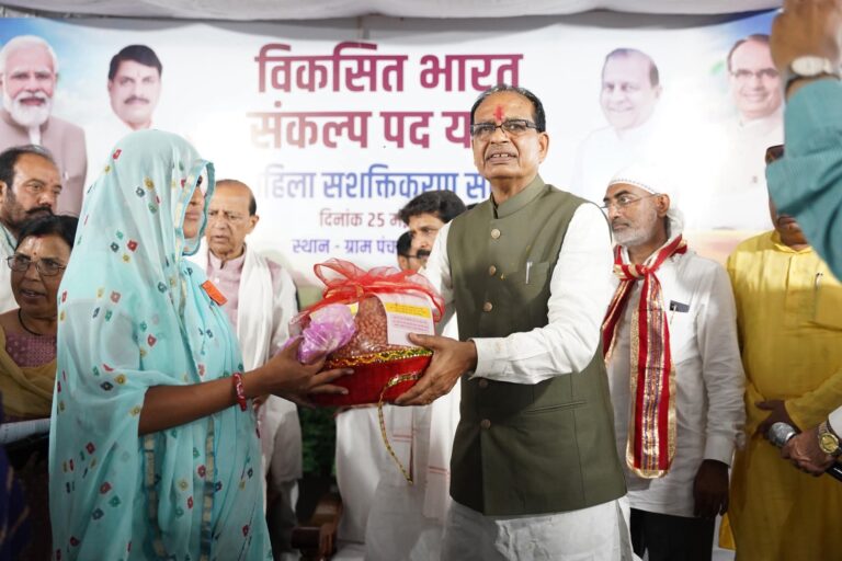 ,विकसित भारत संकल्प यात्रा,महिलाओं ने अपनी सफलता की कहानियां साझा की।