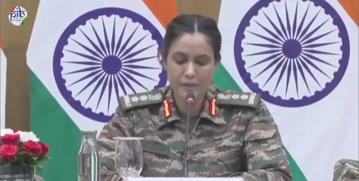 पाकिस्तान ने उत्तरी और पश्चिमी भारत में स्थित कई सैन्य ठिकानों जैसे अवंतीपोरा, श्रीनगर, जम्मू, पठानकोट, अमृतसर, कपूरथला, जालंधर, लुधियाना, आदमपुर, बठिंडा, चंडीगढ़, नाल, फलोदी, उत्तरलाई और भुज पर ड्रोन और मिसाइलों से हमला करने का प्रयास किया।